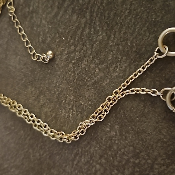Layered Circle Link Chain Necklace - Picture 4 of 8
